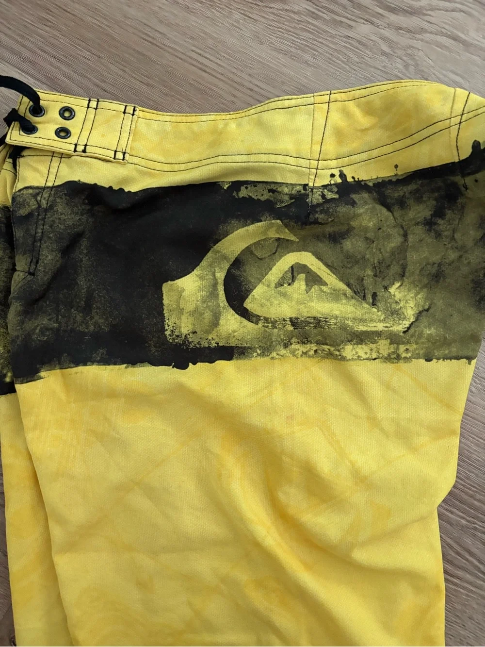 Quiksilver boardshorts bright
